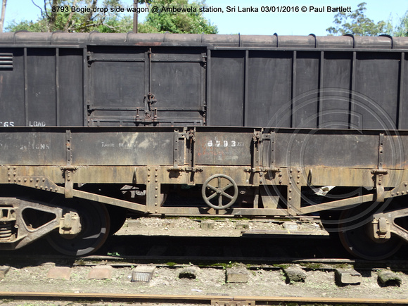 8793 Bogie drop side wagon @ Ambewela station, Sri Lanka 2016-01-03 © Paul Bartlett [3w]