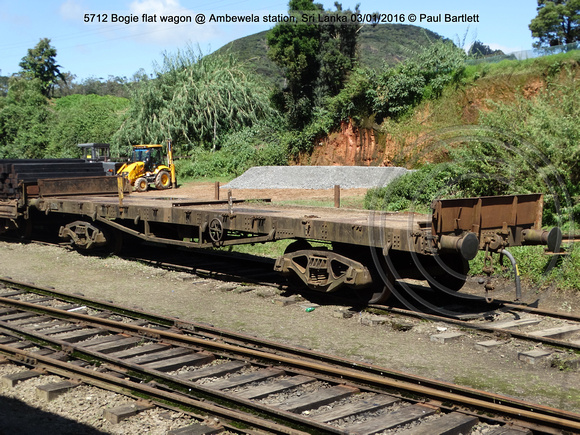 5712 Bogie flat wagon @ Ambewela station, Sri Lanka 2016-01-03 © Paul Bartlett [1w]