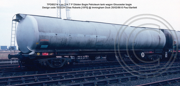 TPD85214 = ex 214 T P Dibden Bogie Petroleum tank wagon Gloucester bogie Design code TE022H Chas Roberts [1970] @ Immingham Dock 88-02-20 © Paul Bartlett w