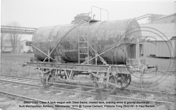 SMBP2065 tank wagon with Steel frame, riveted tank, bracing wires Built 1915 @ Tunnel Cement, Pitstone Tring 26-01-91 © Paul Bartlett [02w]