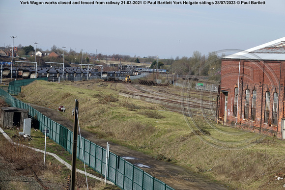 York Wagon works closed and fenced from railway 2021-03-21 © Paul Bartlett [1w]