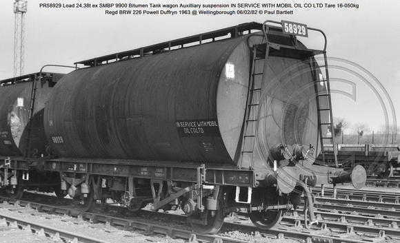 PR58929 ex SMBP 9900 Bitumen  MOBIL OIL @ Wellingborough 82-02-06 © Paul Bartlett w