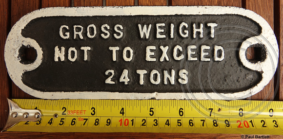 Plate Gross Weight not to exceed 24 Tons © Paul Bartlett w