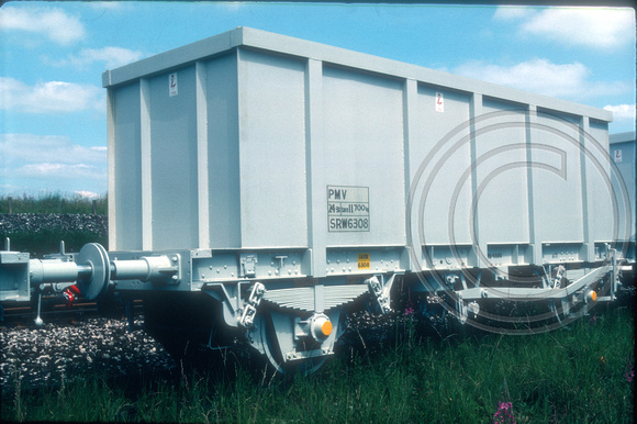 RLS6308 PMV 24.3t Mineral ex APCM van frame Tare 11-700kg Design code PM004B convert Standard 1982 @ Reddish Standard Wagon 82-07-18 © Paul Bartlett w