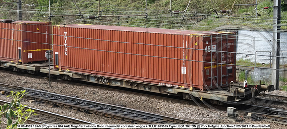37 80 4909 165-5 Sffggmrrss IKA AAE Megafret twin low floor intermodal container wagon + TLLU1663555 Type LEG1 TRITON @ York Holgate Junction 2021-05-01 © Paul Bartlett W