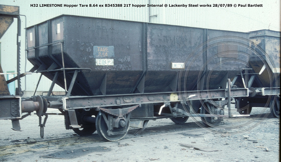H32 ex B345388 hopper @ Lackenby 89-07-28 © Paul Bartlett w
