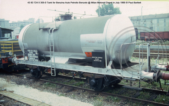 43 83 724 0 305-0 Tank for Benzina Auto Petrolio Benzolo @ Milan Motorail Depot in July 1995 © Paul Bartlett w