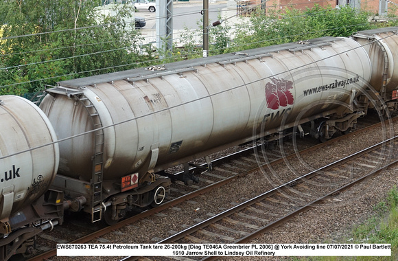 EWS870263 TEA 75.4t Petroleum Tank tare 26-200kg [Diag TE046A Greenbrier PL 2006] @ York Avoiding line 2021-07-07 © Paul Bartlett w