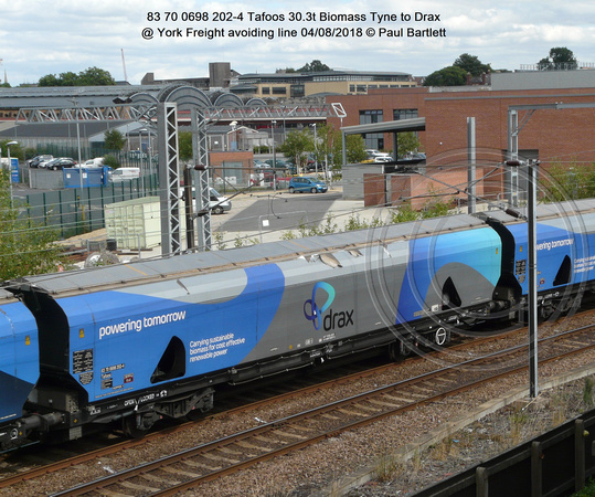 83 70 0698 202-4 Tafoos 30.3t Biomass Tyne to Drax @ York Freight avoiding line 2018-08-04 © Paul Bartlett w