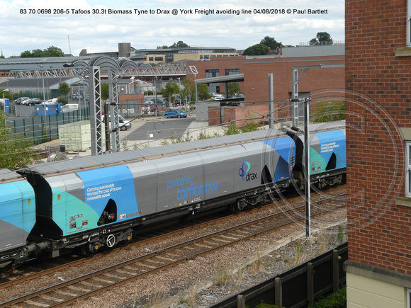83 70 0698 206-5 Tafoos 30.3t Biomass Tyne to Drax @ York Freight avoiding line 2018-08-04 © Paul Bartlett [1w]