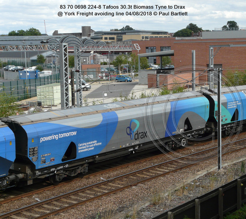 83 70 0698 224-8 Tafoos 30.3t Biomass Tyne to Drax @ York Freight avoiding line 2018-08-04 © Paul Bartlett w