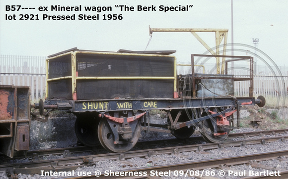 B57---- Sheerness Steel 86-08-09 © Paul Bartlett [w]