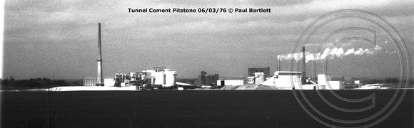 Tunnel Cement Pitstone 76-03-06 © Paul Bartlett [4w]