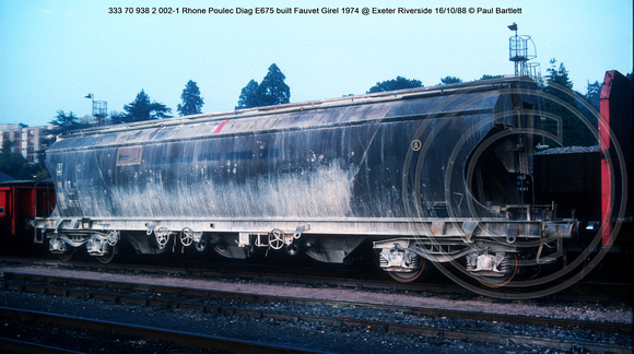 33 70 938 2 002-1 Rhone Poulec Diag E675 built Fauvet Girel 1974 @ Exeter Riverside 88-10-16 © Paul Bartlett w