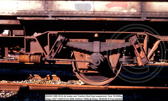 200240 VBB 29.5t Air brake van Traction Rod Expt suspension Tare 16-900kg [Diag 1-257 VA001D lot 3696 Ashford 1969] @ Radyr 85-05-28 © Paul Bartlett  [2w]