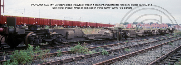 PIGY97001 KDA Bogie Piggyback Wagon @ York wagon works 99-10-10 � Paul Bartlett [01w]
