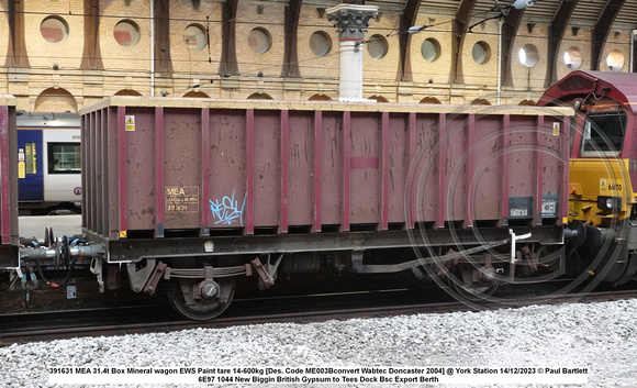 391631 MEA 31.4t Box Mineral wagon EWS Paint tare 14-600kg [Des. Code ME003Bconvert Wabtec Doncaster 2004] @ York Station 2023-12-14 © Paul Bartlett w