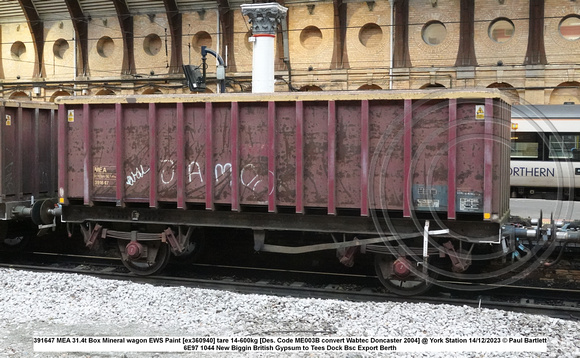 391647 MEA 31.4t Box Mineral wagon EWS Paint [ex360940] tare 14-600kg [Des. Code ME003B convert Wabtec Doncaster 2004] @ York Station 2023-12-14 © Paul Bartlett [1w]