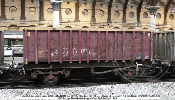 391647 MEA 31.4t Box Mineral wagon EWS Paint [ex360940] tare 14-600kg [Des. Code ME003B convert Wabtec Doncaster 2004] @ York Station 2023-12-14 © Paul Bartlett [2w]
