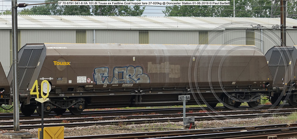 37 70 6791 041-6 IIA 101.6t Touax ex Fastline Coal hopper tare 27-020kg @ Doncaster Station 2019-06-01 © Paul Bartlett w