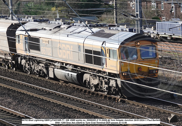 66702 Blue Lightning GBRf [JT42CWR-T1  GM -EMD works no. 20008201-2 11-2000] @ York Holgate Junction 2024-01-26 © Paul Bartlett [2w]