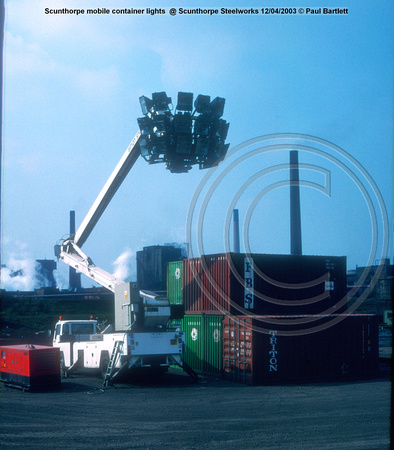 Scunthorpe mobile container lights  @ Scunthorpe Steelworks 2003-04-12 © Paul Bartlett