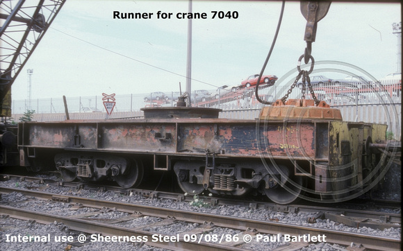 7040 runner Sheerness Steel 86-08-09 © Paul Bartlett [w]