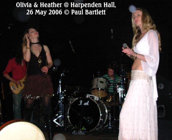 DSCN0281 Olivia & Heather