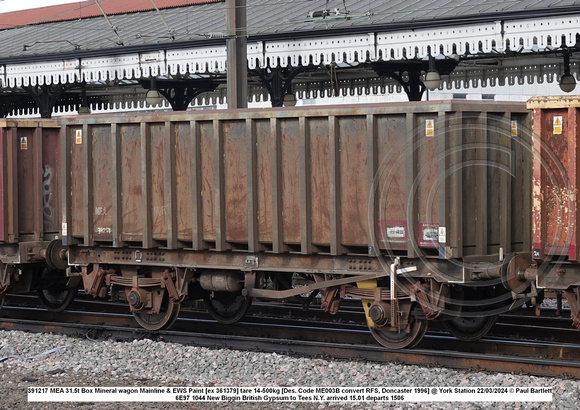 391217 MEA 31.5t Box Mineral wagon Mainline & EWS Paint [ex 361379] tare 14-500kg [Des. Code ME003B convert RFS, Doncaster 1996] @ York Station 2024-03-22 © Paul Bartlett w