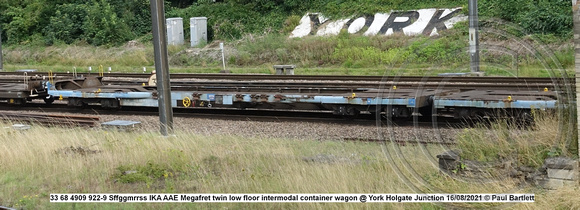 33 68 4909 922-9 Sffggmrrss IKA AAE Megafret twin low floor intermodal container wagon @ York Holgate Junction 2021-08-16 © Paul Bartlett [1w]