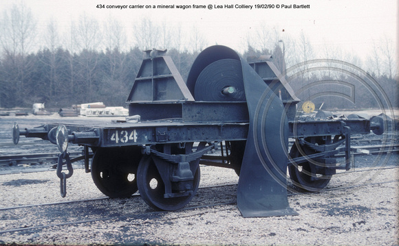 434 conveyor carrier @ Lea Hall Colliery 90-02-19 � Paul Bartlett w