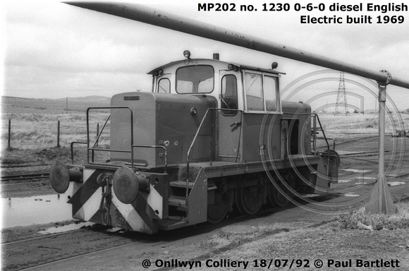 1 MP202 1230 EE diesel Onllwyn Colliery 92-07-18 © P Bartlett [3w]