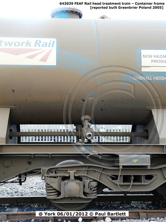 642039 FEAF @ York Network Rail 2012-01-06 [11w]