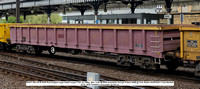 503571 MLA 65.9t EWS Red Snapper bogie ballast wagon Tare 24-100kg  [Des code ML003A Greenbrier Europe Poland 2008] @ York Station [1w]