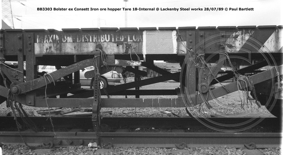 BB3303 bolster ex Consett Iron ore hopper @ Lackenby 89-07-28 © Paul Bartlett [04w]