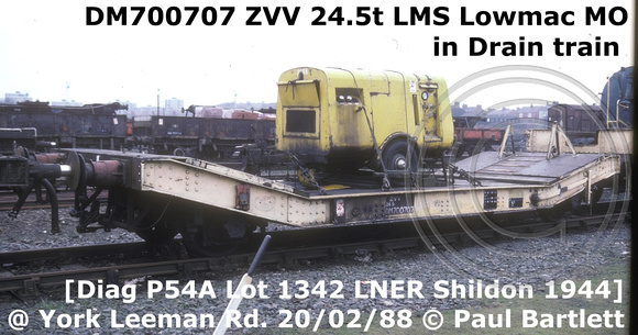 DM700707 ZVV LOWMAC MO @ York Leeman Rd 1988-02-20 [2]
