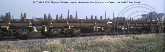 33 70 494 9 001-0 Sfmprrss EWS twin intermodal container flats @ Scunthorpe Corus 2003-04-12 � Paul Bartlett [2w]