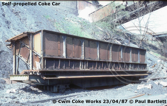 Self-propelled Coke Car Cwm Coke Works 87-04-23 © Paul Bartlett [1]