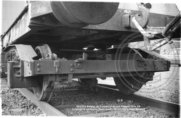 BB3303 bolster ex Consett Iron ore hopper @ Lackenby 89-07-28 © Paul Bartlett [08w]
