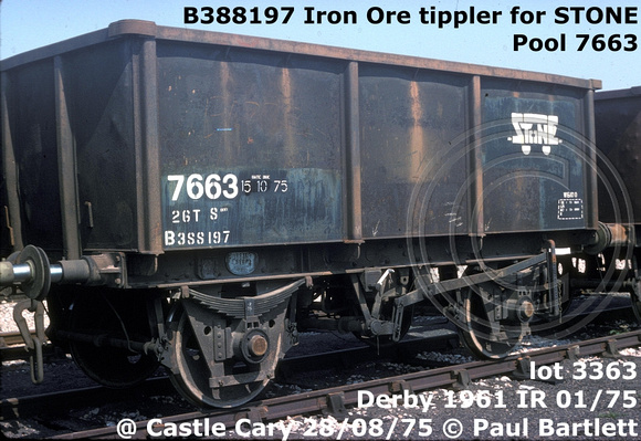 B388197 Stone at Castle Cary 75.08.28