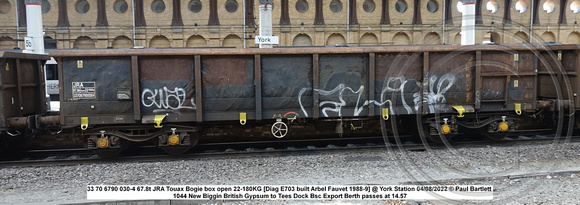 33 70 6790 030-4 67.8t JRA Touax Bogie box open 22-180KG [Diag E703 built Arbel Fauvet 1988-9] @ York Station 2022-08-04 © Paul Bartlett w