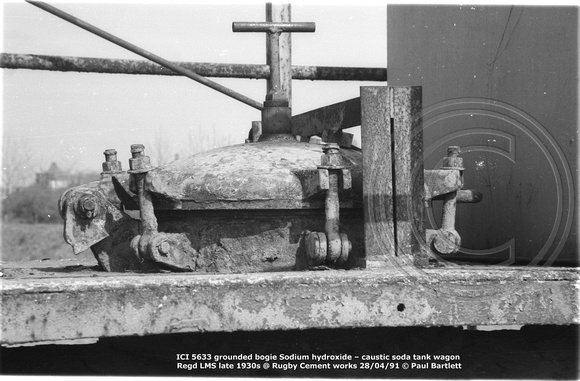 ICI5633 grounded bogie tank @ Rugby Cement works 91-04-28 © Paul Bartlett [15w]