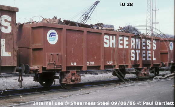 iU 28 Sheerness Steel 86-08-09 © Paul Bartlett [w]