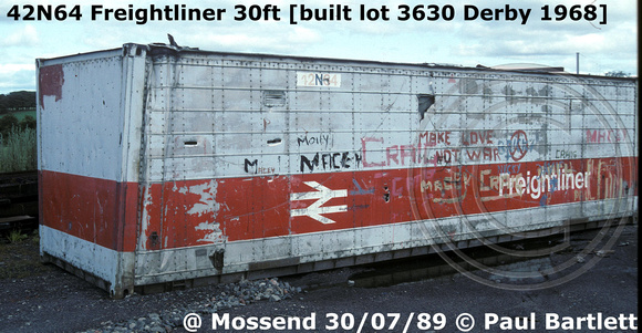 42N64 Freightliner 30ft